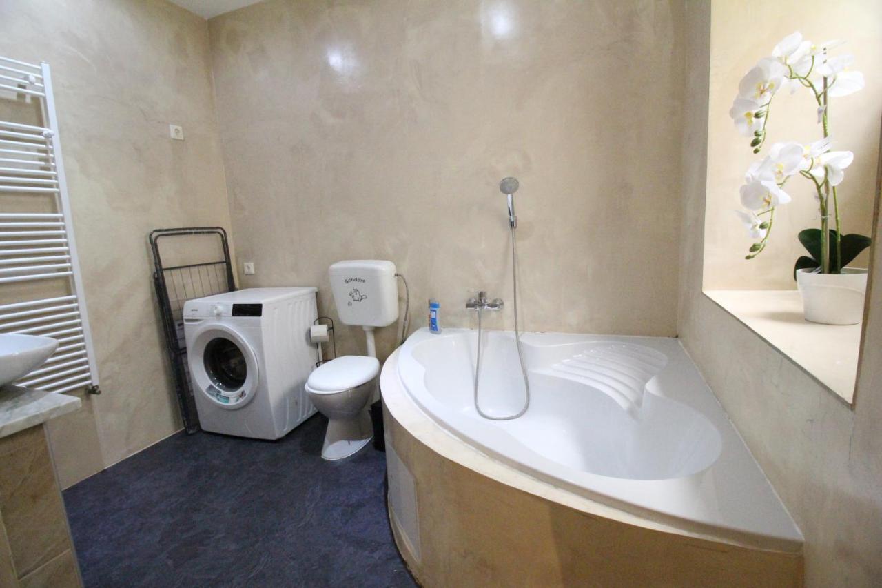 Private Double Bedroom Rf2 Wien Eksteriør bilde