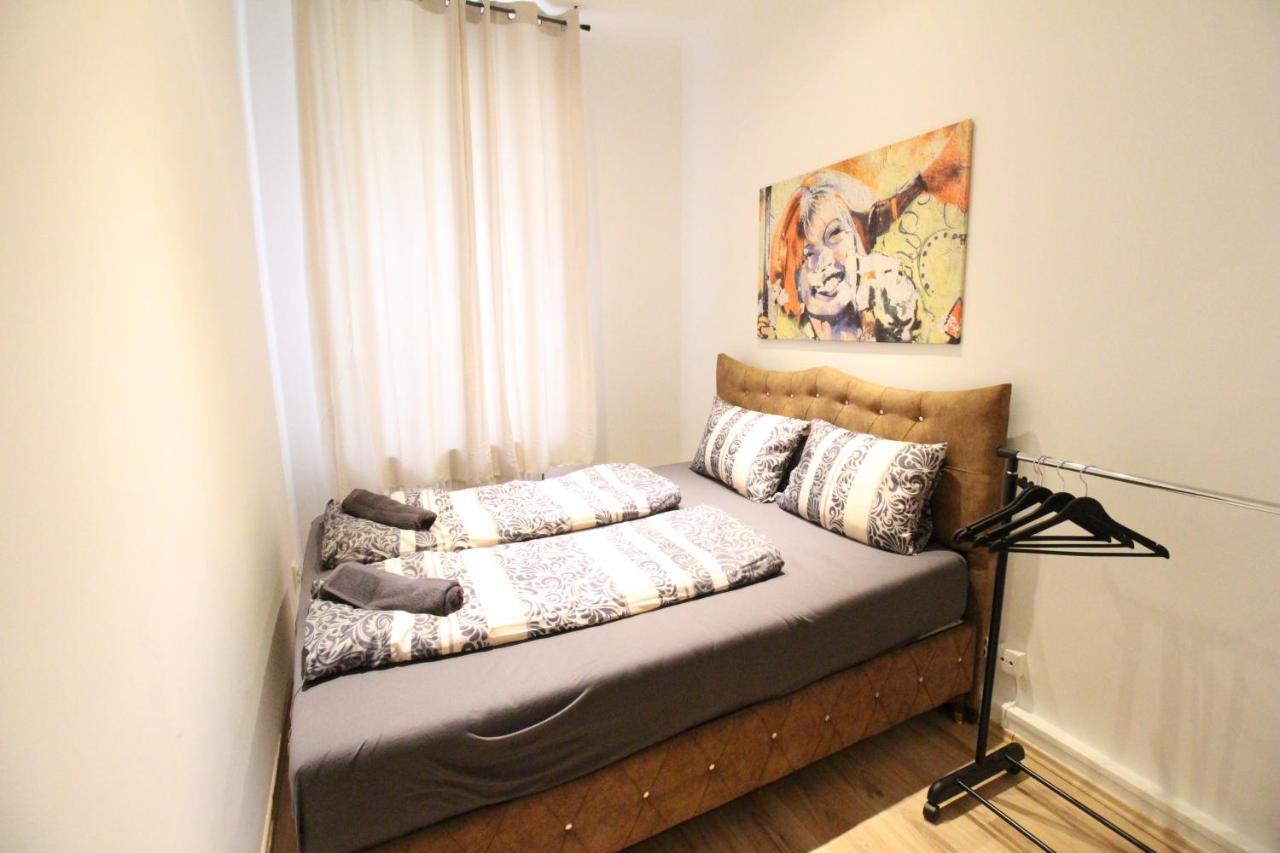 Private Double Bedroom Rf2 Wien Eksteriør bilde